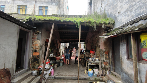 图21 破败的大堂 二○二四年摄.jpg